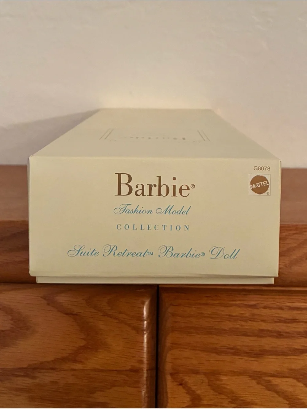 2004 Barbie Fashion Model Collection Suite Retreat Silkstone NRFB